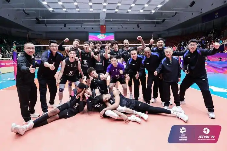 汤方人体艺术拉开领导效能差距的，从来不是权力 